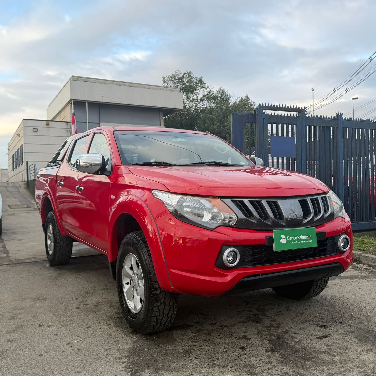 Mitsubishi NEW KATANA CRT 4X2 - Foto 1